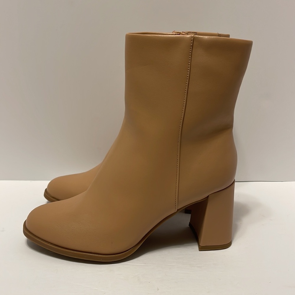 Women’s Size 6.5 Wide Width Tan 3” Block Heel Dress Boots w/ Memory Foam